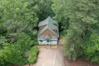 Cabin Helen's Hideaway