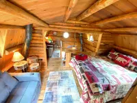 Log Cabin with Hot Tub Overlooking Rock Creek and Beartooth Mountains