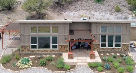 Hot Tub, Pool, King Bed, Views, Easy Access to Sedona Stargazer Bungalow!