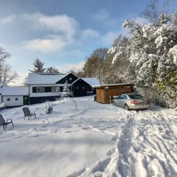 Holiday home alpaca view x1f999; Отели в г. Бад-Мюнстерайфель