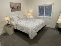 Secluded property on 14 forested acres, 18 minutes to U of O