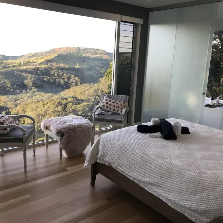 629 Balmoral Ridge - secluded hideaway with spectacular views