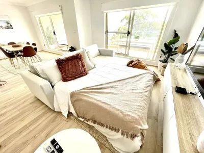 Newly renovated top floor apartment with beautiful views and a pool to enjoy. Hotels near Piles Creek Lookout