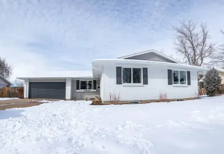 ★Game Room★4 Bedroom (2 King Beds) 3 Bathroom near Arapahoe/I-25