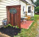 Triple Creeks-Lake Erie, Elk, Conneaut, Walnut creeks! Fish, Hike, Hunt - Enjoy! Hotel dekat Uncle John's Elk Creek Campground