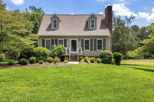 Hot Tub - Fire Pit - Private Retreat - Near 20+ Wineries - Hiking/Biking Trails