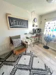 1b1b Central Hillcrest, San Diego condo. Walkable neighborhood and central to SD