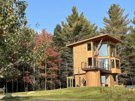 Enjoy whatever winter throws at you while you relax in the hot tub with a view!