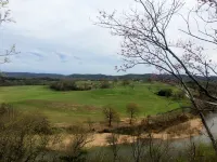 NEW! CJ's Crooked Hideaway-Secluded Cabin Near the White River Hotels in Marion County