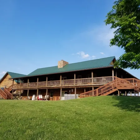 Hocking Hills Lodge - Maximum 16-Adults w/Children is 20-Guests