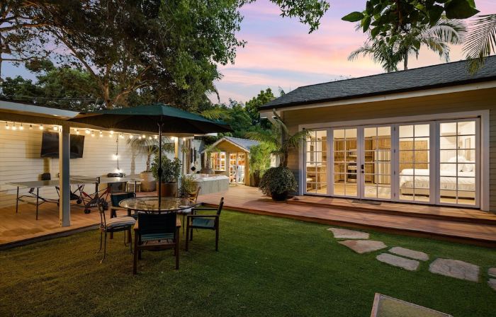 Montecito Beach House w/Hot Tub & Cold Plunge - Walk to Beach and Restaraunts