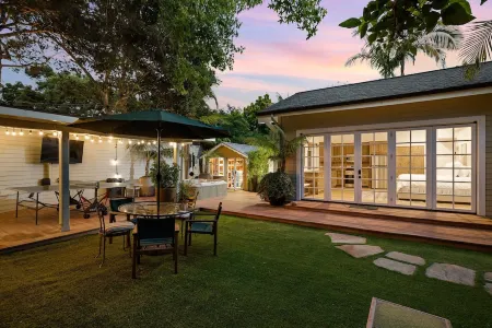 Montecito Beach House w/Hot Tub & Cold Plunge - Walk to Beach and Restaraunts