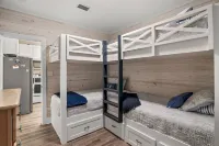 30-A New Condo 100 -140 yards of  Beach Access  End of Summer Discount