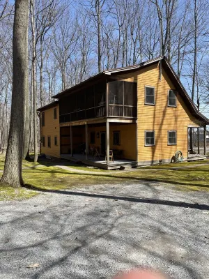 Spacious Peaceful home in the Woods on Wellesley Island