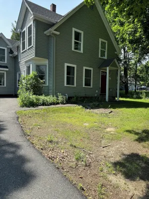 The Modern Maine Retreat