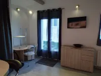 Studio spa jacuzzi private pool access villa in lorgues-83