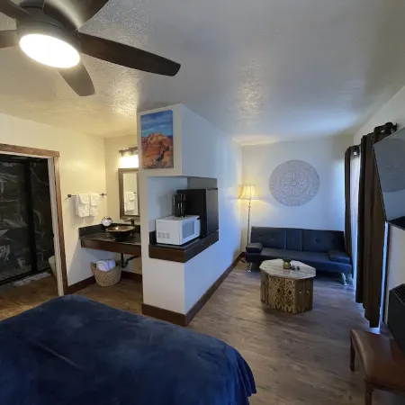 Welcome To The New Kanab Lodge Suite 22
