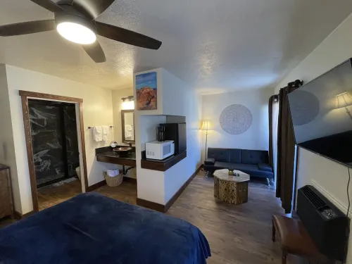 Welcome To The New Kanab Lodge Suite 22