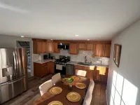 Relax with family or friends to this elegant apartment in the heart of Waltham Hotels in Waltham
