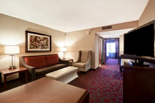 Embassy Suites by Hilton Dulles Airport