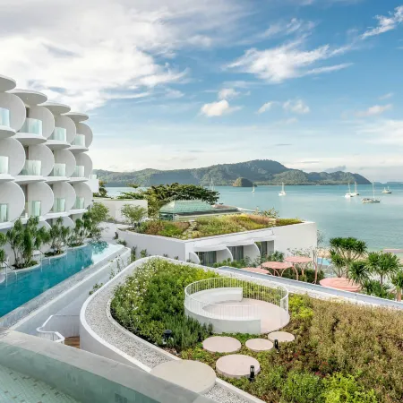 Veranda Resort Phuket, Autograph Collection (Marriott International) Отели рядом с достопримечательностью «Смотровая башня Khao-Khad»