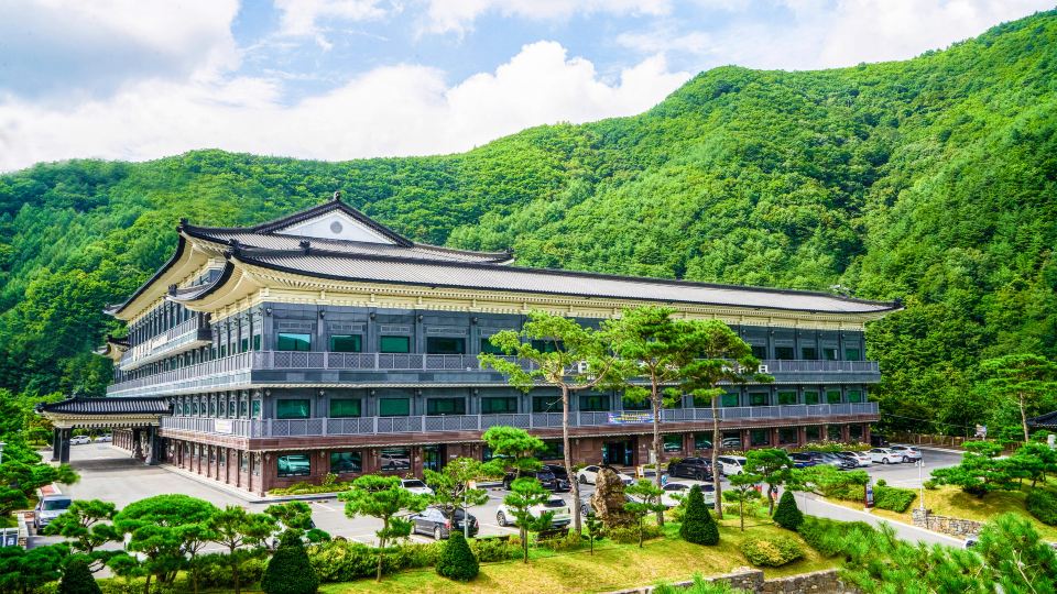 Taebaek Hotel