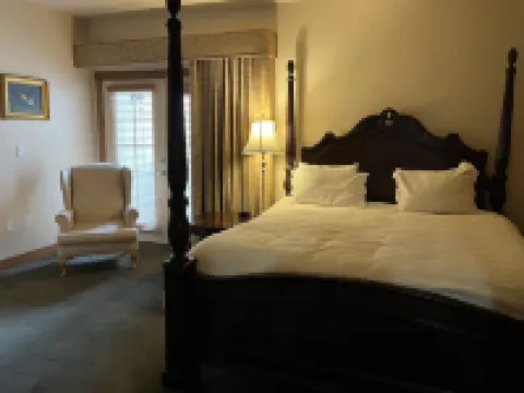 Zermatt Resort Condo located in the beautiful Swiss town of Midway ミッドウェイのホテル