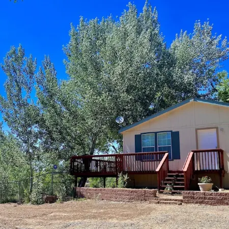 Lakeside, Dog friendly, Spectacular views, RV/ Trailer parking