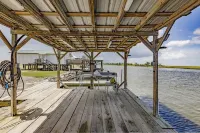 Cocodrie Waterfront Fishing Camp - Sportsmans Paradise