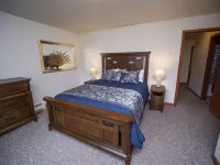 Minutes from downtown Wisconsin Dells and sports and water parks.