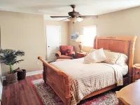 Beautiful Beach Style Home by Port Canaveral w/Private Salt Water pool