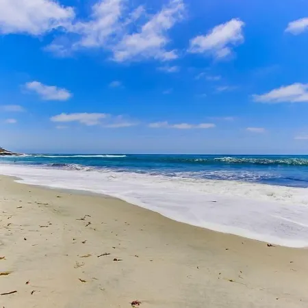 Seaside Spanish Casa, Just Steps to the World Famous Windansea Beach of la Jolla