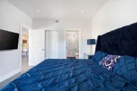 Condo 2 Bedrooms 2 Baths Pool 6 min to Beaches Downtown Restaurants Shopping