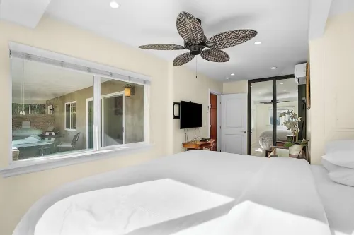 Cozy Beach Retreat with Spacious Private Patio - Steps from the Sand #7