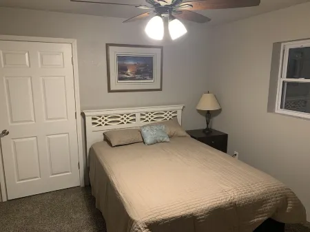 HUGE DOCK on a Beautiful Lake Property at the Lake of the Ozarks Отели в г. Osage Township