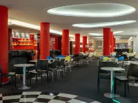 綠洲廣場飯店 貝尼東住宿飯店