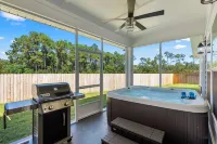 Panama City Beach ~ Havana Miami ~ 2 min to Beach ~ Jacuzzi ~ Game Room!