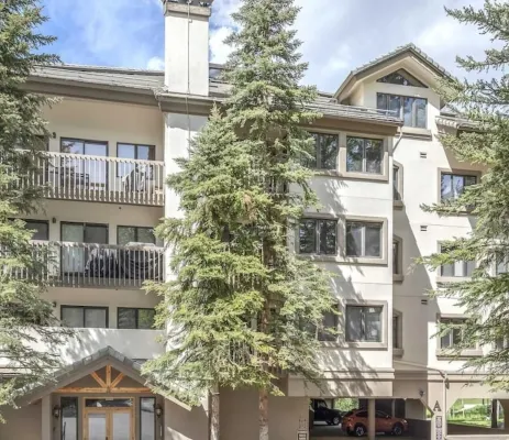 Ski in/Ski out Luxury Penthouse Condo, Hot Tub,  Walk to Village in Beaver Creek Hotels in Beaver Creek