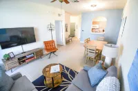 The Blue Flamingo!  Ground floor.  Close to Disney! Updated 2024-2025!
