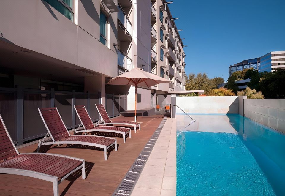 아디나 아파트먼트 호텔 퍼스의 로비 또는 외관 이미지