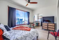 Ocean View Getaway! 포트 오브 롱비치 주변 호텔