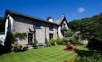 Grange Manor