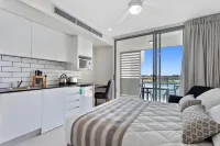 North Shore Oceanside Kawana Hotels in Birtinya