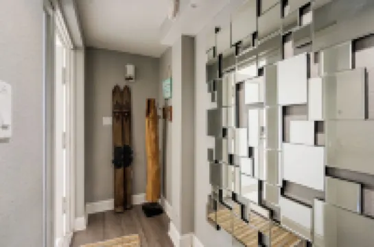 Resort-Style Living at Mariner's Club – Steps from Pools, Marina, & Ocean Views!