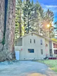 New! Redwoods ON The River in Hiouchi, CA in the Heart of the Redwood Forest 제데디아 스미스 레드우즈 주립공원 주변 호텔