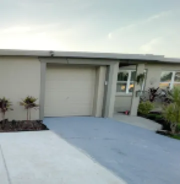 Beautiful room in prime location