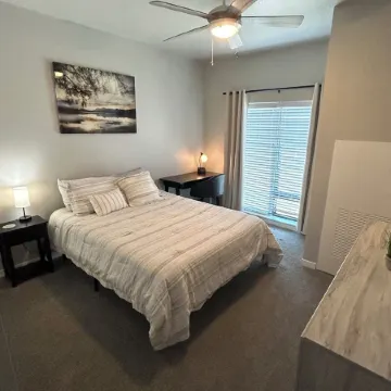 Cozy Apartment with Gym and Game Room