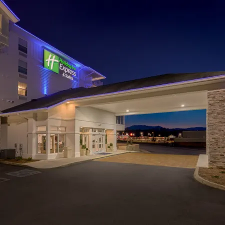 Holiday Inn Express & Suites PIGEON FORGE - SEVIERVILLE by IHG