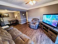 Cozy 2-bedroom condo with WiFi, AC in marvelous Lexington