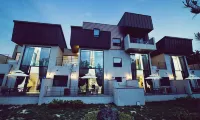 Jeju the Gallery Modern Pension 漢拿山國立公園住宿飯店